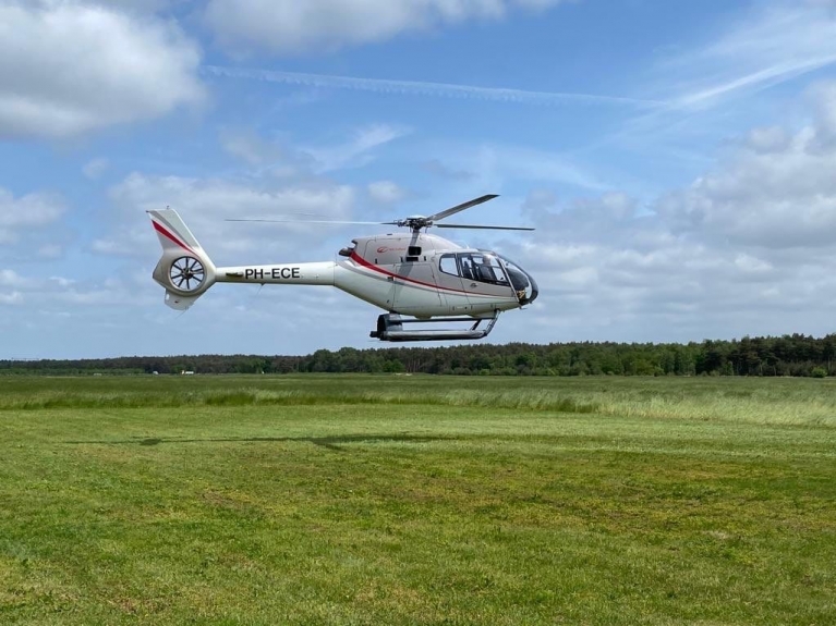 Inspectiehelicopter pijpleidingen